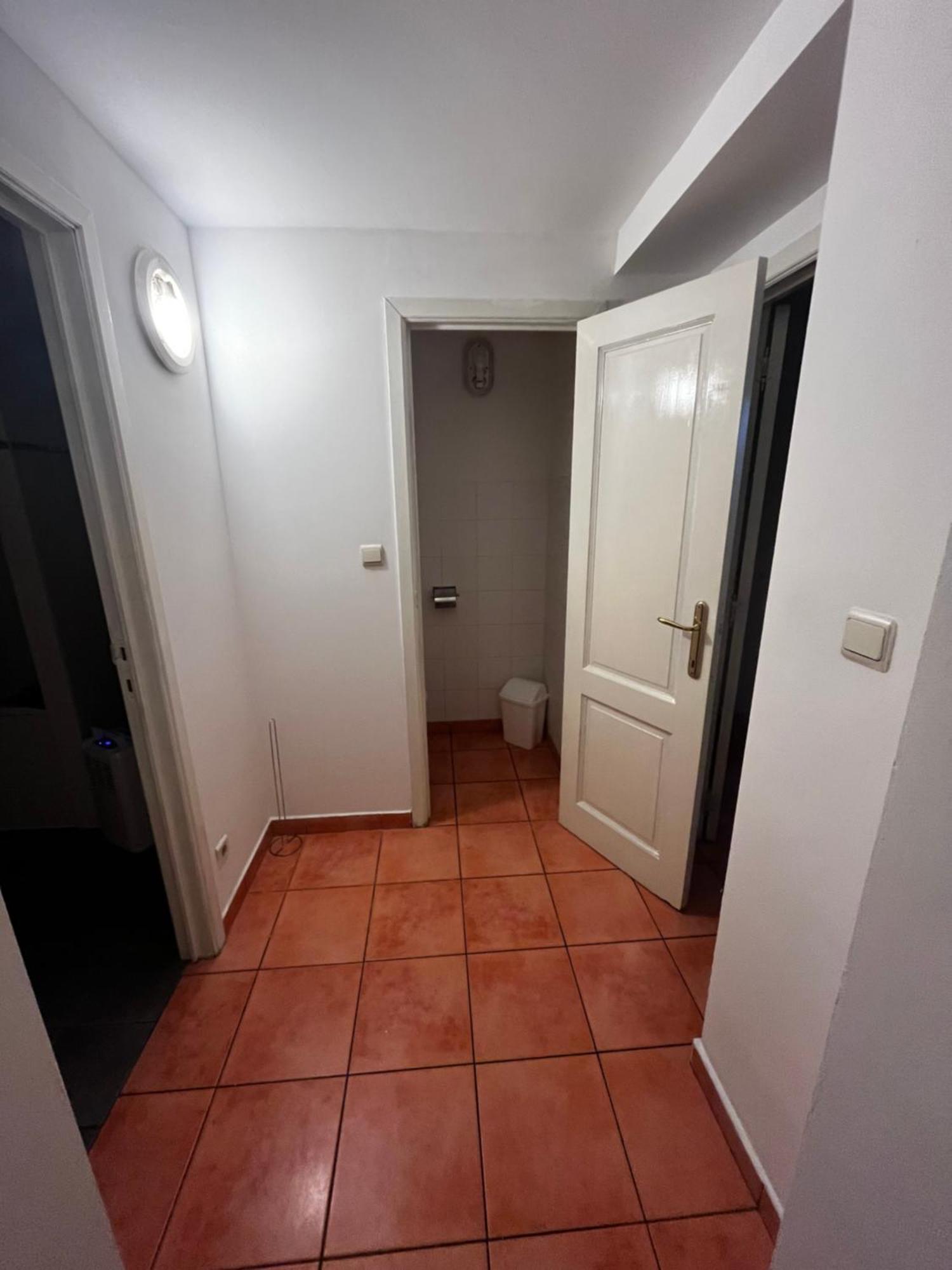 L&L Residence Брюксел Екстериор снимка