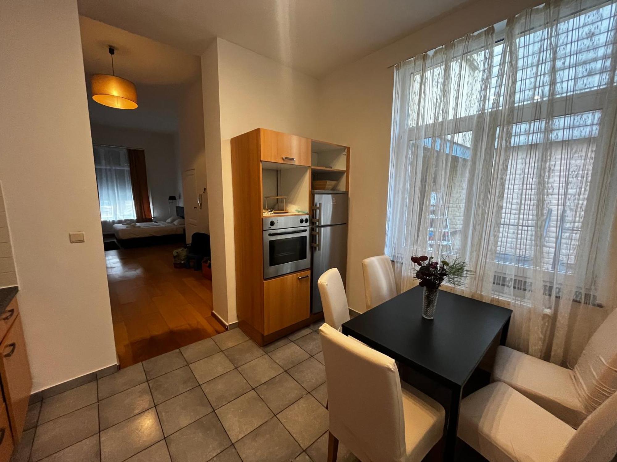 L&L Residence Брюксел Екстериор снимка